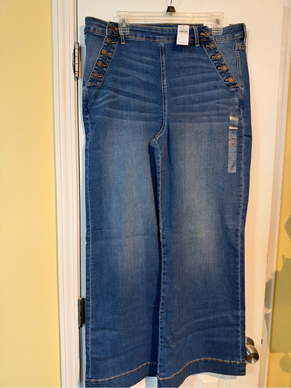 American Eagle Outfitters Medium Blue Wide-Leg Button-Trim Jeans